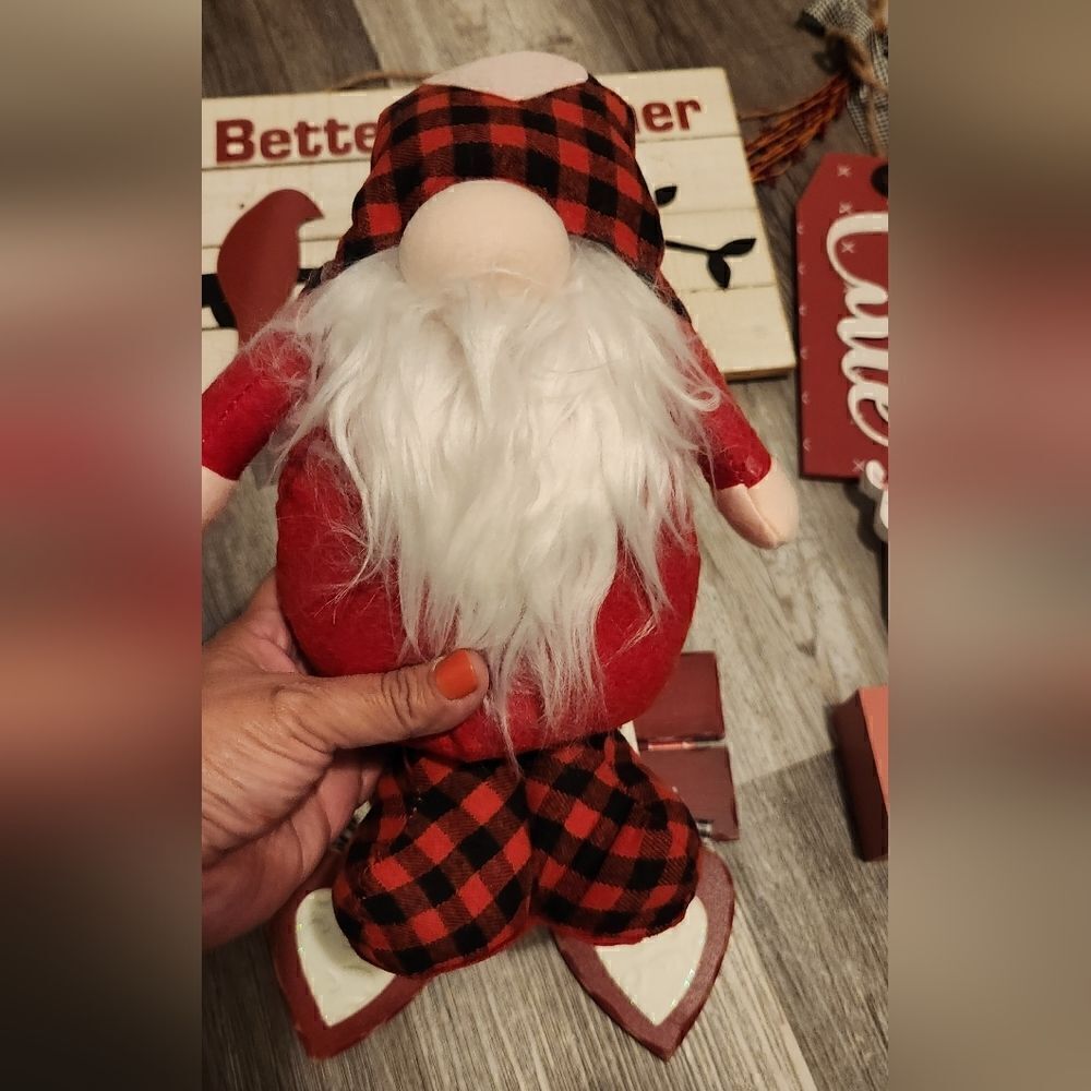 Valentine's Day Decoration - Picture 11 of 14